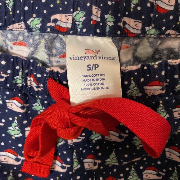 Vineyard Vines Christmas pajama pant. - Picture 4 of 5